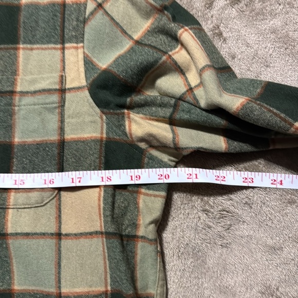 Pendleton Plaid 100%Virgin Wool Button Down‎ - Picture 10 of 12